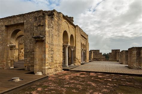 Premium Photo | Medina azahara. important muslim ruins of the middle ...