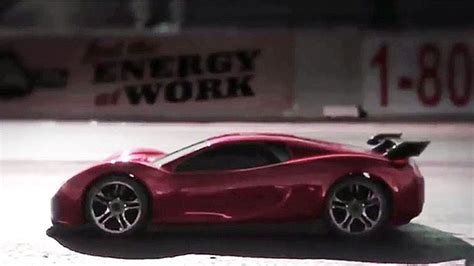 Traxxas XO-1 RC car hits speeds of 100+ mph using iOS app - The Verge