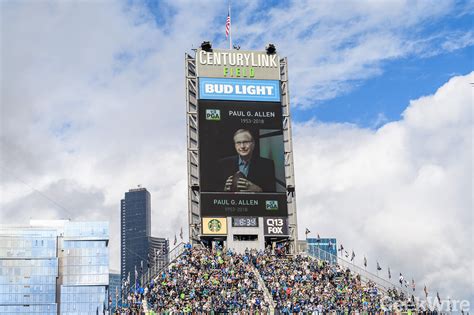 Seahawks honor Paul Allen with 12th Man flag raising at first home game ...