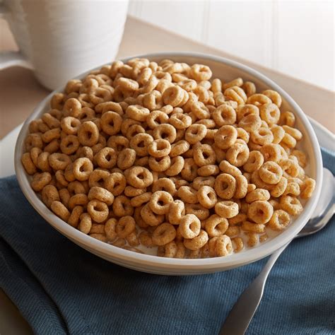 General Mills Honey Nut Cheerios Cereal 39 oz. Bag - 4/Case