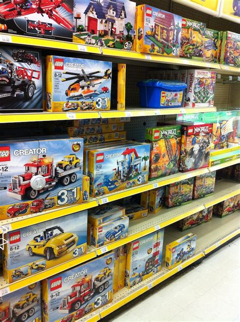 LEGO at Toys R Us, Early Summer 2012 – Brick Update