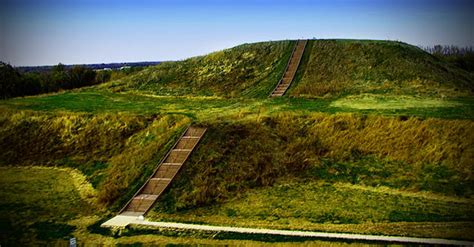 Cahokia Mounds (Illustration) - World History Encyclopedia