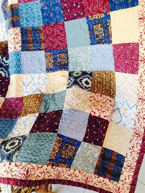 Charm squares quilt | Charm pack quilt patterns, Quilt tutorials, Charm ...