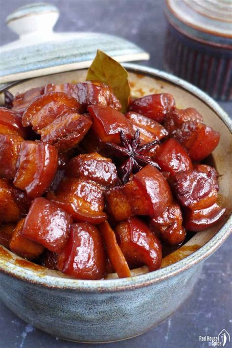 Braised Pork Belly (Hong Shao Rou/红烧肉), an Easy Version - Red House Spice