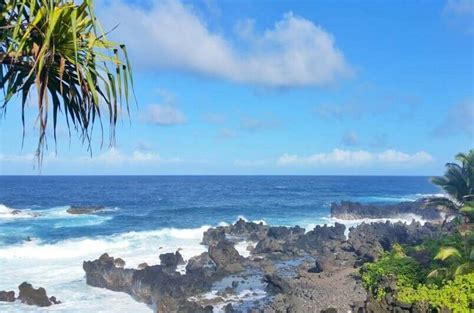 10+ things to do in Hana that's SO Hawaii! 🌴 cave, food, lava fields, hiking, beaches 🌴 HANA ...