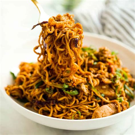 Tom Yum Fried Noodles - Joyous Apron