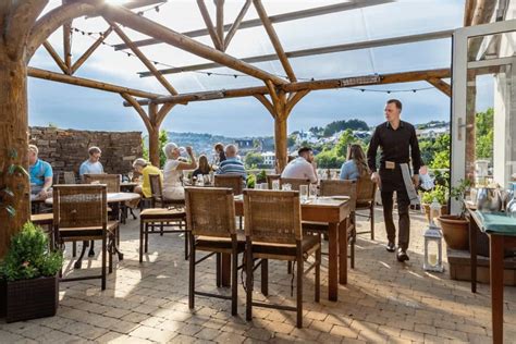 A very famous Kinsale restaurant just had a STUNNING make-over - Yay Cork