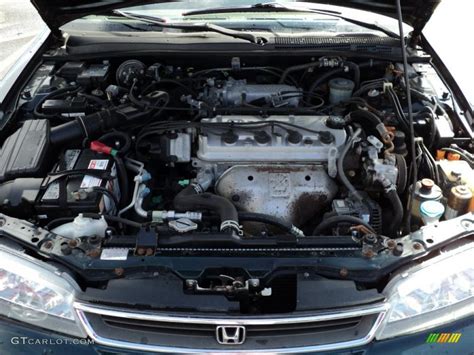 1997 Honda Accord EX Sedan 2.2 Liter SOHC 16-Valve VTEC 4 Cylinder ...