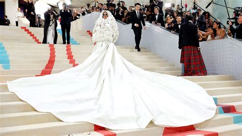 Rihanna Arrives Very Fashionably Late to Met Gala 2023 | Vanity Fair