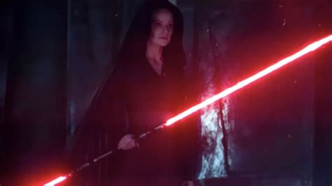 Rey Dark Side Star Wars The Rise of Skywalker Theory — Rey's Double-Bladed Light Saber Explained