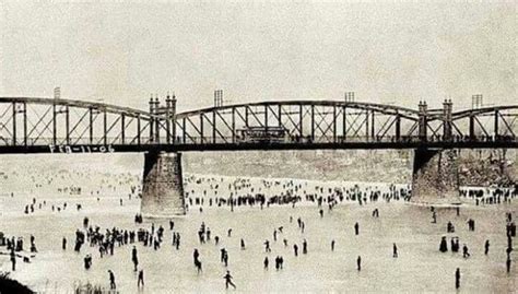 Ice skating on a frozen Ohio River under the old Bridgeport Bridge on 2/11/1906. | West virginia ...