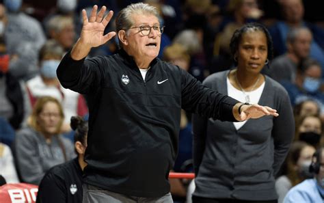 Geno Auriemma's Wife Has Stood By His Side for More Than 40 Years - FanBuzz