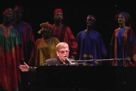 Elton John Surprises at ‘Lion King’ Anniversary Show | Best Classic Bands