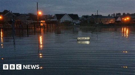 Four flood alerts are put in place across south Wales - BBC News