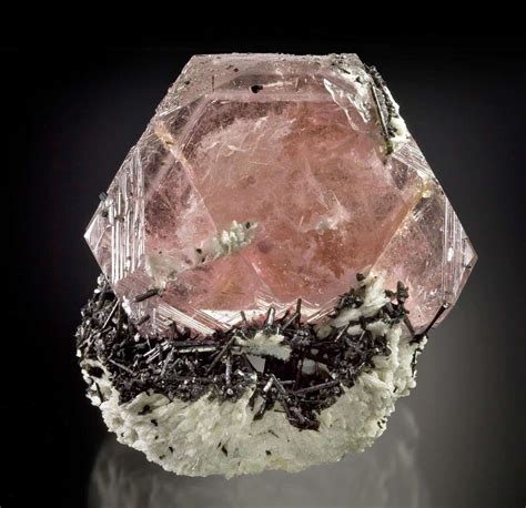 Morganite Value, Price, And Jewelry Information - International Gem Society