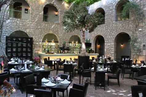 El Patio Andaluz, Leon - Restaurant Reviews, Photos & Phone Number - Tripadvisor