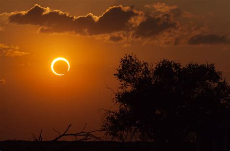 A Sunrise Annular Solar Eclipse - Sky & Telescope | SKYTIMES.in