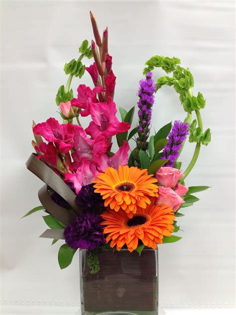 Colours sure to cheer you up! | Floral arrangements, Flower ...