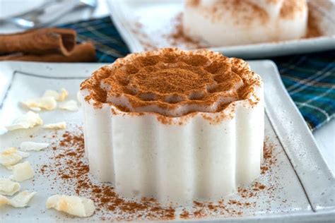 Tembleque | Coconut pudding, Puerto rican dessert recipe, Tembleque