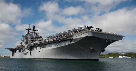 The Navy's amphibious assault ships can be emergency carriers ...