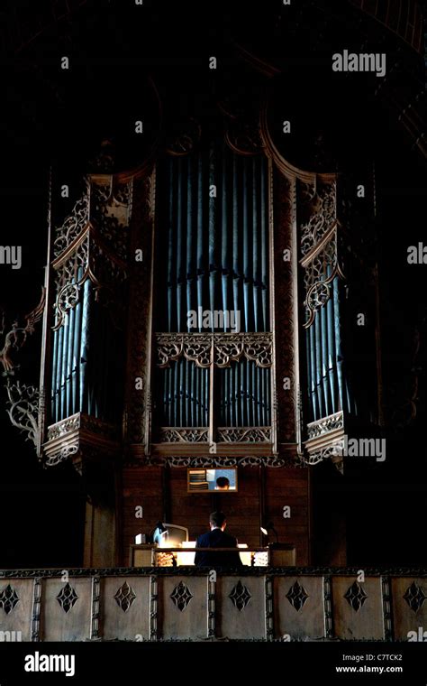 Liverpool Cathedral Organ / Great European Organs No. 100: Liverpool Cathedral ... / Stained ...