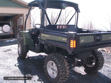 2011 John Deere Gator 625i