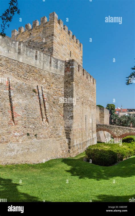 Exterior of São Jorge Castle, Lisbon, Portugal Stock Photo - Alamy