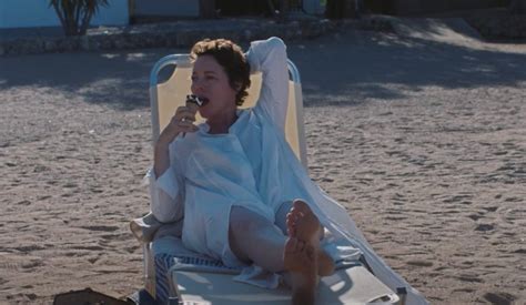 The Lost Daughter [Netflix] Trailer: Icy Olivia Colman on The Beach ...