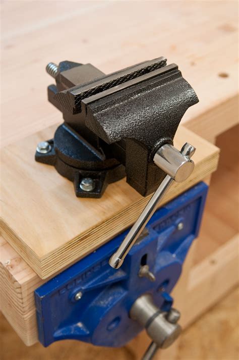 How to Install and Mount a Vise without Drilling Holes in Your ...