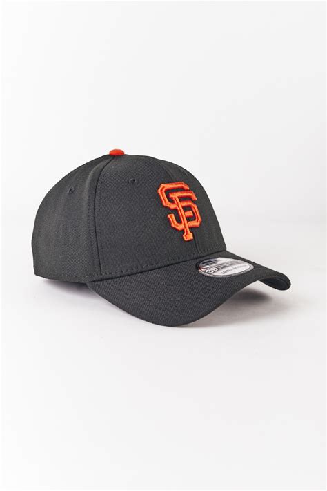 San Francisco Giants Core 39THIRTY Fitted Cap in Black/Orange ...