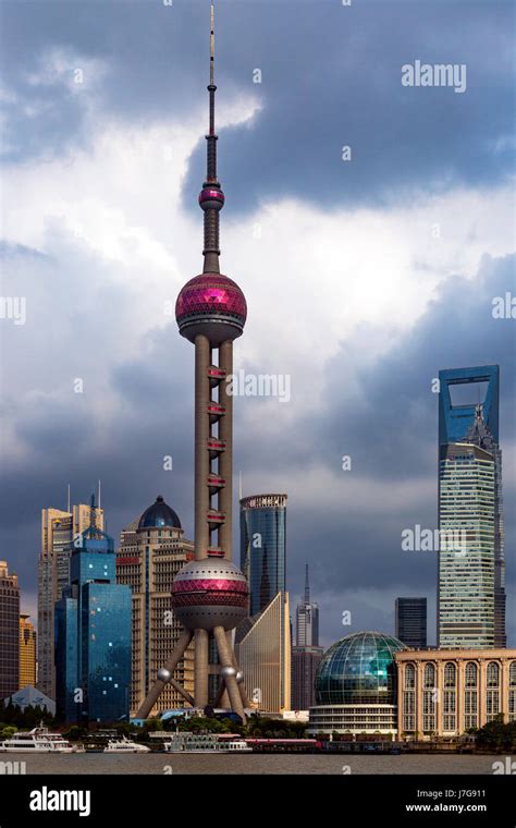 Lujiazui skyline, Shanghai, China Stock Photo - Alamy