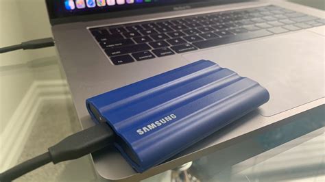 Samsung T7 Shield Review: Safe Data Wherever You Go – Review Geek