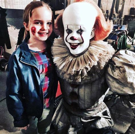 Ryan Kiera Armstrong And Bill Skarsgård, On The Set Of It Chapter Two ...