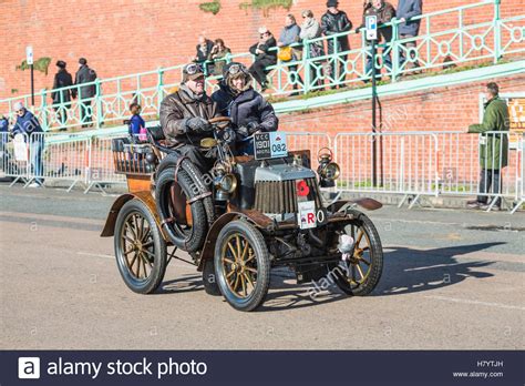 Bonham`s London to Brighton Veteran Car Rally Stock Photo - Alamy