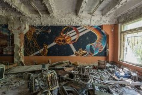 32 Eerie Photos Of The Abandoned City Of Chernobyl