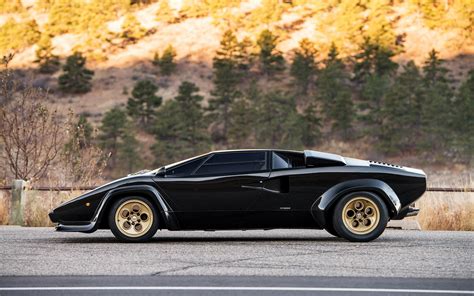 Lamborghini Countach LP400 S Guide & History | LamboCARS.com