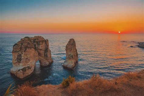 #lebanon #beirut rouche rocks pigeon rock #raouché #5K #wallpaper #hdwallpaper #desktop ...