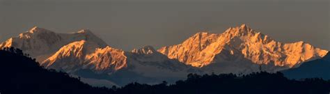 Top Seven places to view sunrise over Kanchenjunga mountain