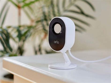 Arlo Essential Indoor Camera Review - Jabba Reviews