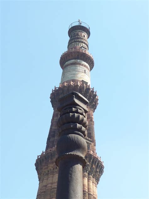 Delhi : Iron Pillar in Qutub Complex | The journey of a thousand miles ...