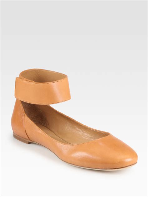 Chloé Leather Ankle Strap Ballet Flats in Brown | Lyst