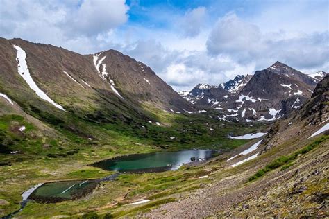 10 Best Hikes Near Anchorage, Alaska for an Epic Day in Nature