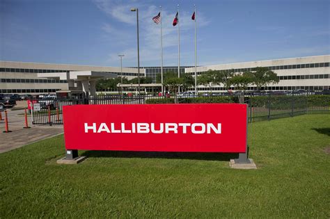 Halliburton joins in on oil company layoffs with 6,400 cuts | Fortune