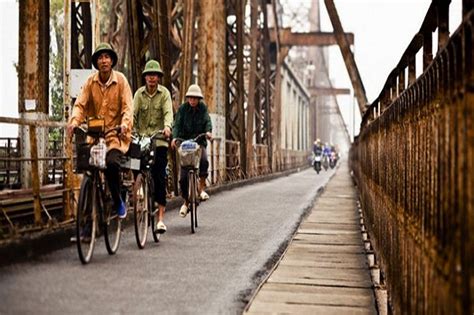 The Long Bien Bridge: a true icon of Hanoi