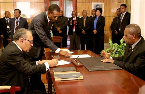 Peter O'Neill returns as Papua New Guinea's Prime Minister - Business Advantage PNG