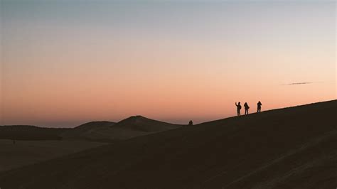 People Standing on Mountain · Free Stock Photo