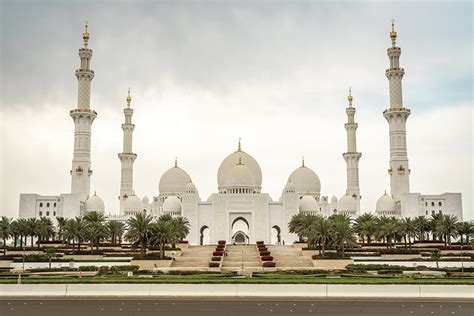 uae s Mosques … Monuments Narrating the Aesthetics of Time and Space ...