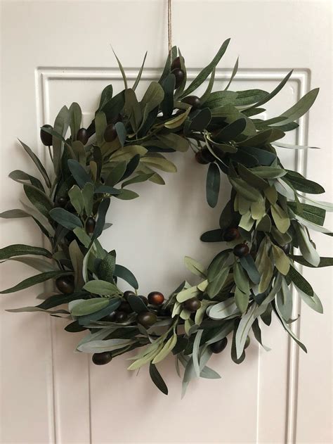 Pin on Wreaths & Door Decorations