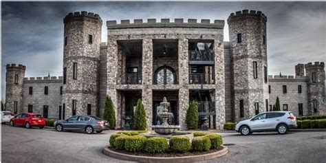 Did You know There's a Castle in Kentucky? And You Can Visit!