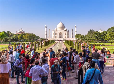 Taj Mahal to fine tourists for staying too long